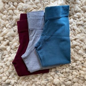 Bundle of primary leggings